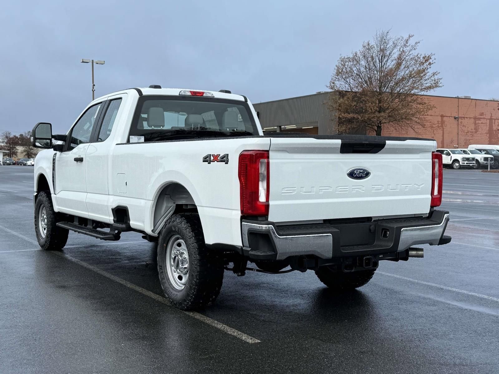 New 2026 Ford F250 XL w/ XL Off-Road Package image 4