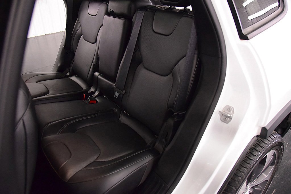 Used 2022 Jeep Cherokee Limited w/ Elite Package image 33