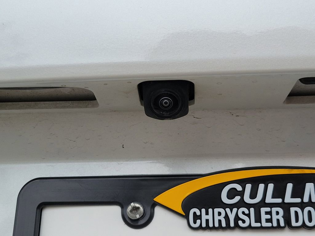 Used 2024 Toyota Corolla Cross XLE image 30