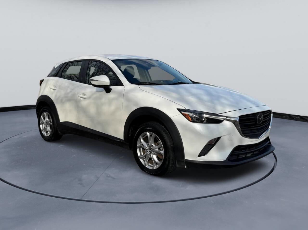 Used 2019 MAZDA CX-3 Sport w/ Sport I-ACTIVSENSE Package image 4