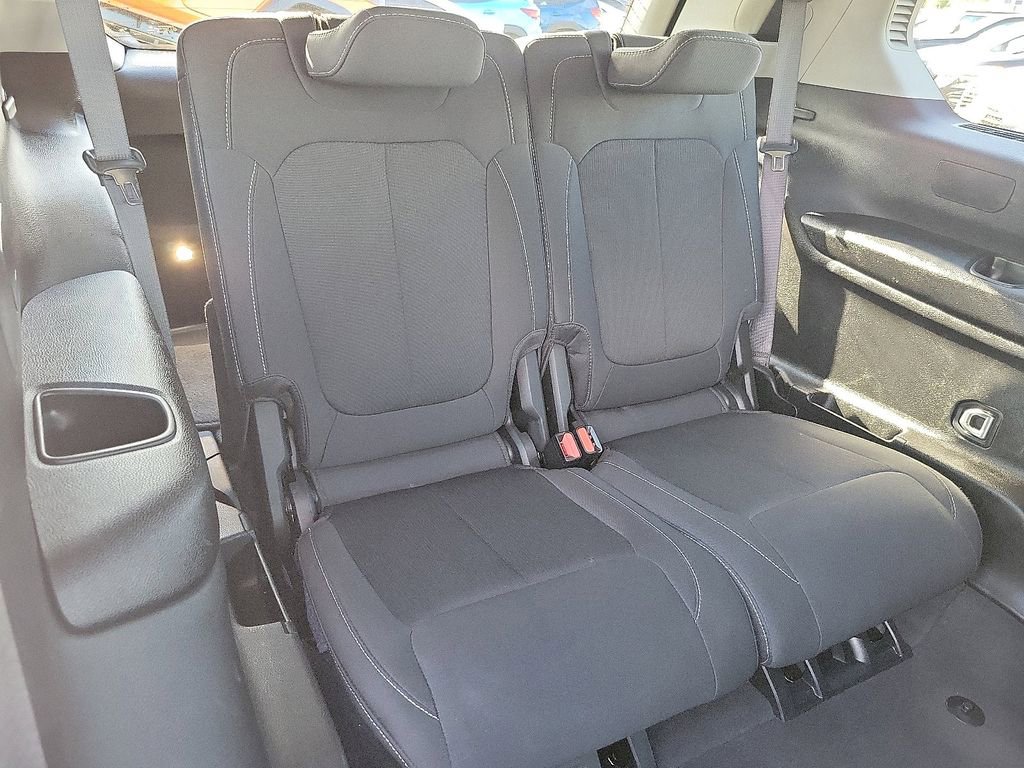 Used 2024 Jeep Grand Cherokee L Laredo image 19