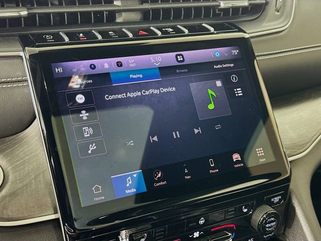 Used 2024 Jeep Grand Cherokee Limited w/ Black Appearance Package image 19