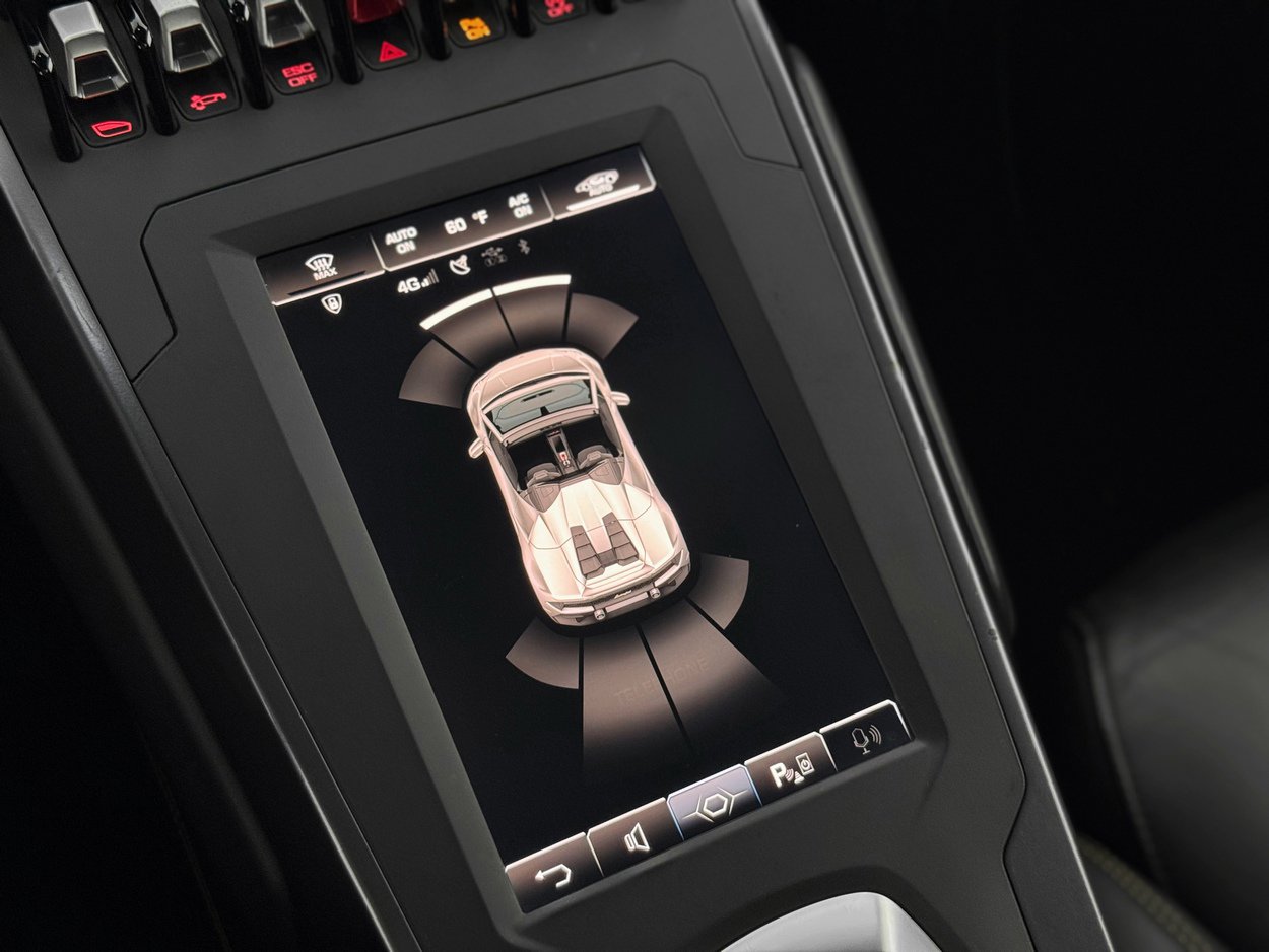 Used 2023 Lamborghini Huracan EVO image 13