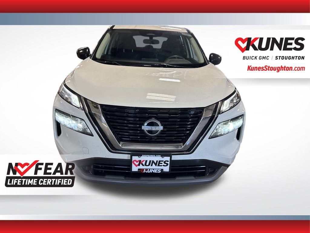 Used 2023 Nissan Rogue S image 5