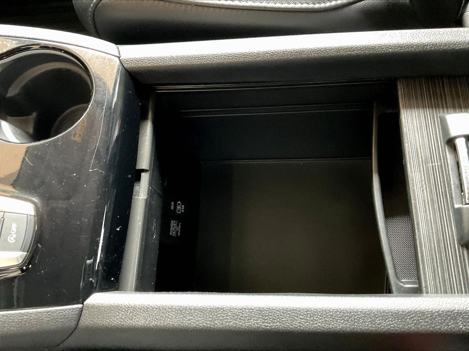Used 2019 Honda Pilot Elite image 16