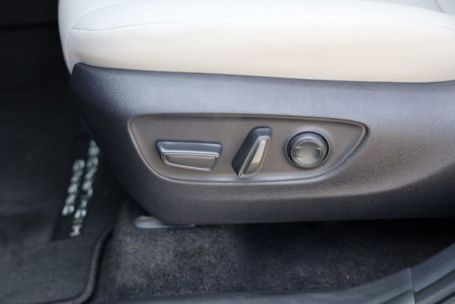 New 2026 Toyota Grand Highlander XLE image 15