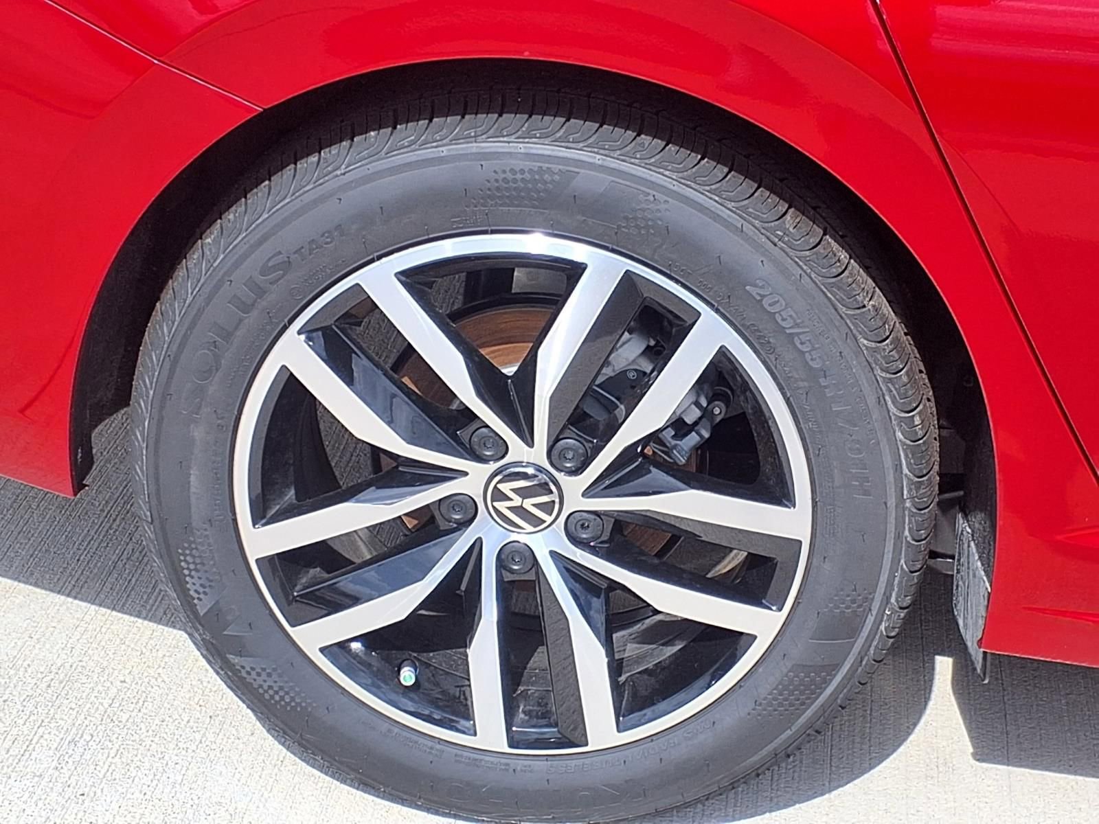 New 2026 Volkswagen Jetta SE FWD image 4