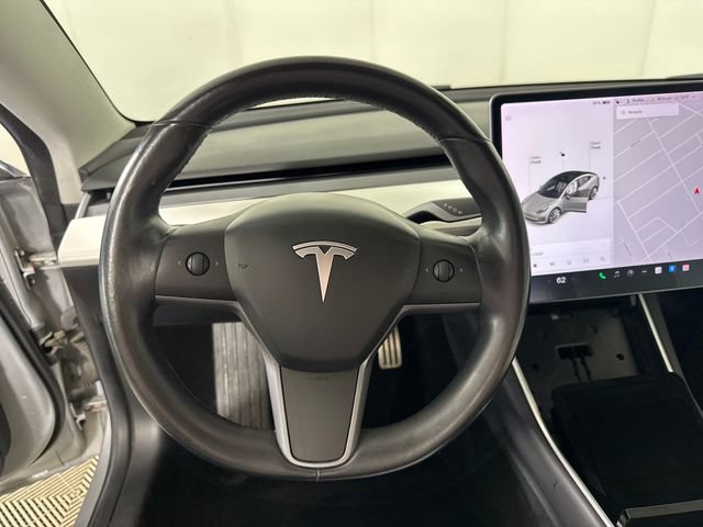Used 2018 Tesla Model 3 Performance image 13