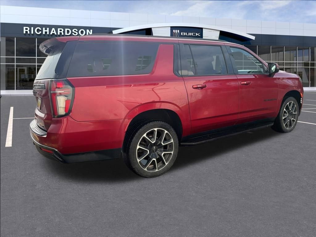 Used 2021 Chevrolet Suburban RST w/ Luxury Package image 12