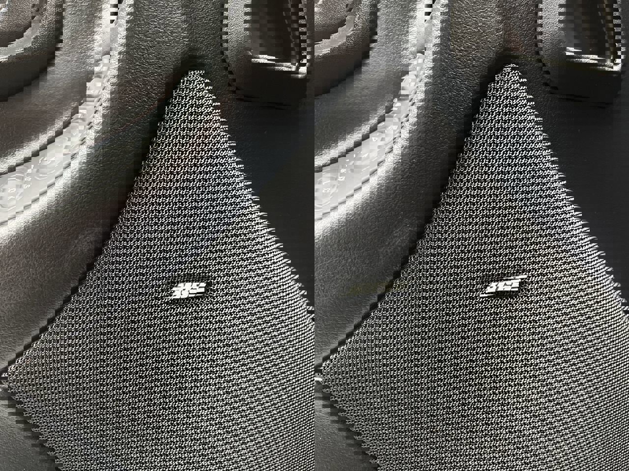 Used 2001 Chevrolet Corvette Convertible w/ Preferred Equipment Group2 image 8