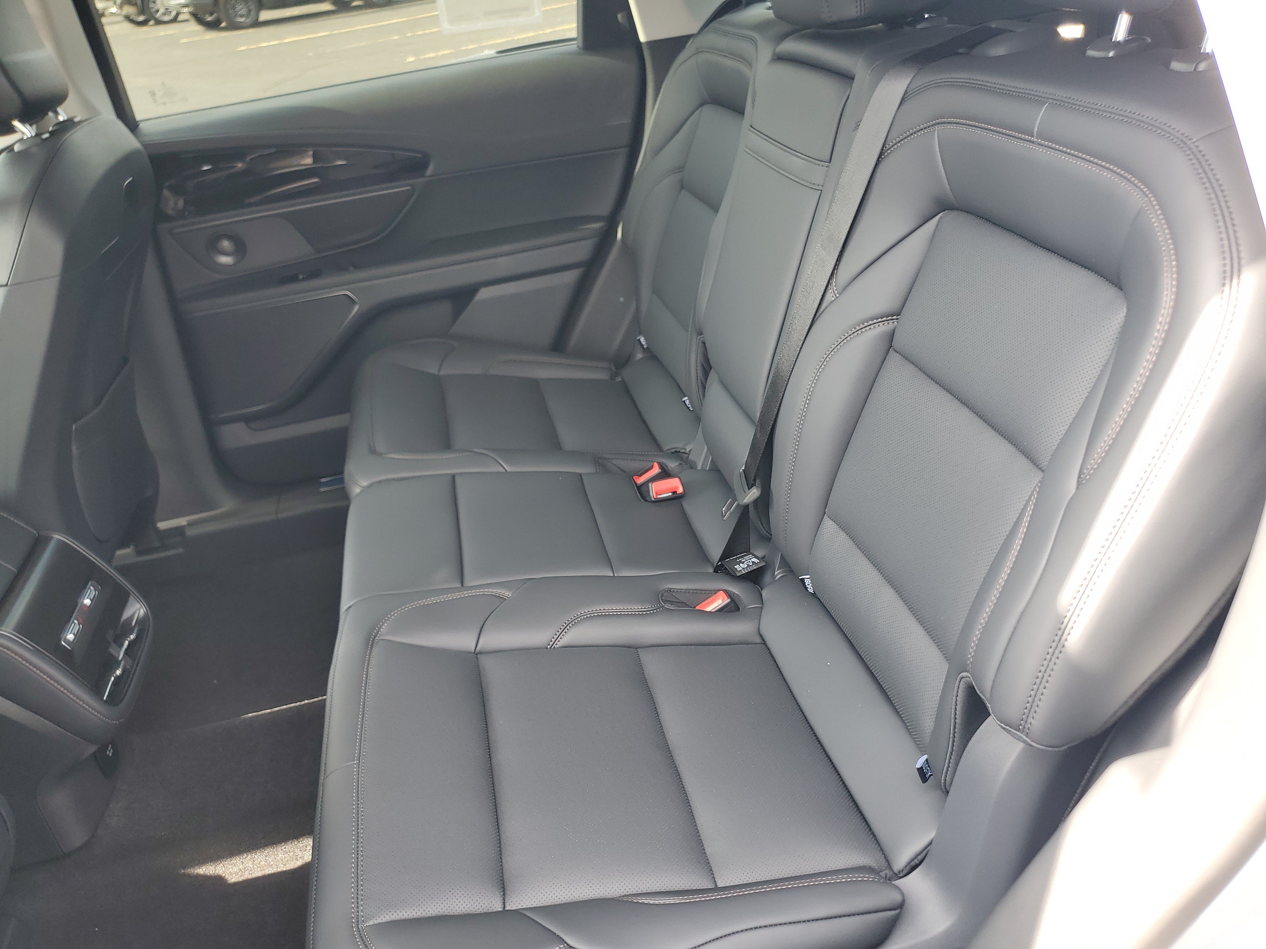 New 2026 Lincoln Nautilus Premier w/ Equipment Group 102A AWD/4WD image 32