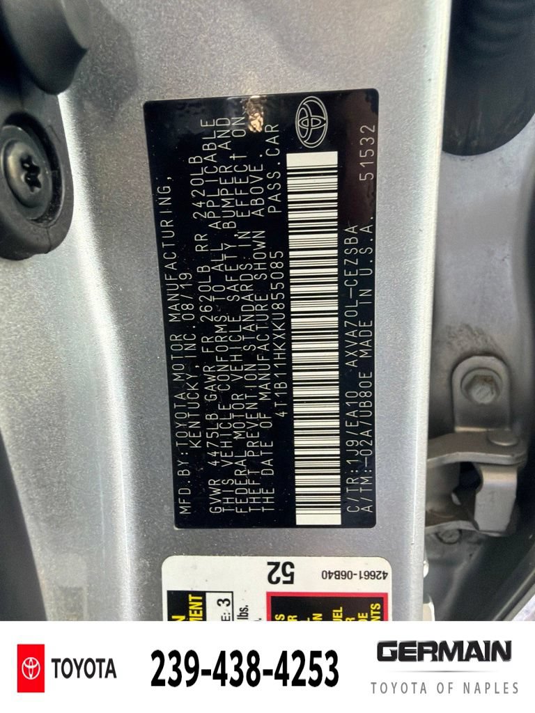 Used 2019 Toyota Camry SE w/ Convenience Package FWD image 17