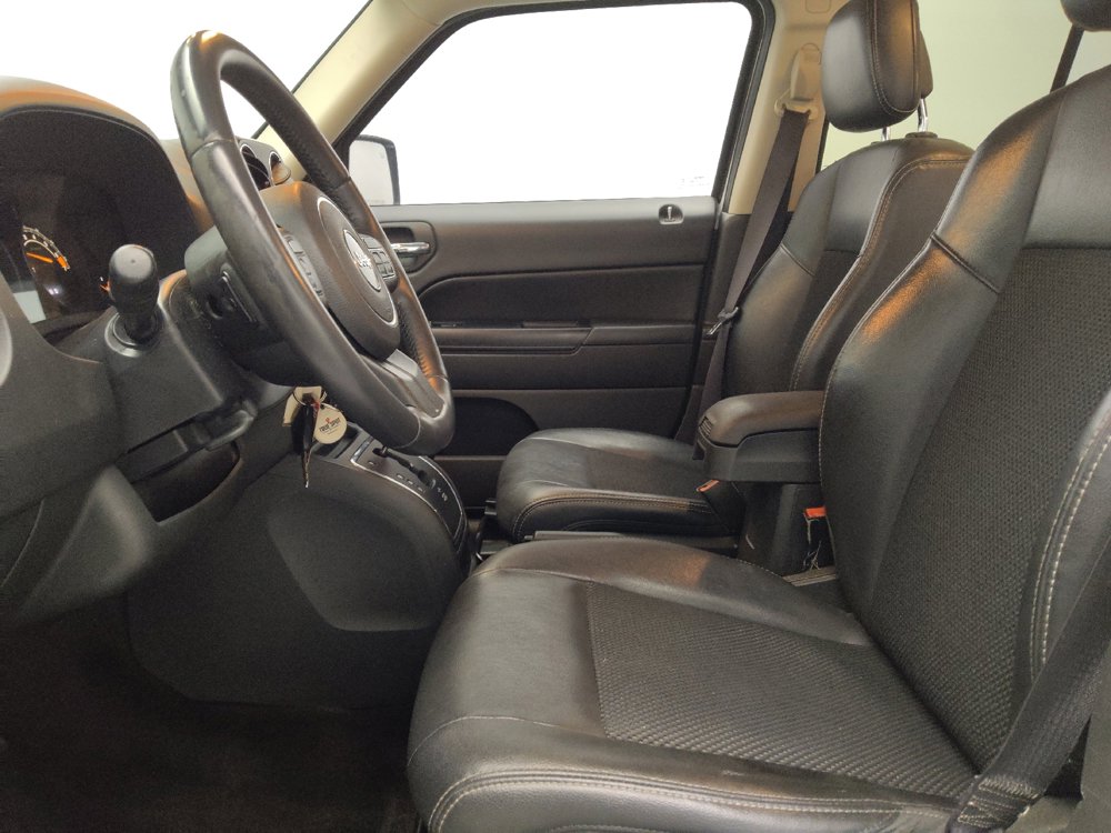 Used 2016 Jeep Patriot Sport w/ Power Value Group FWD image 18