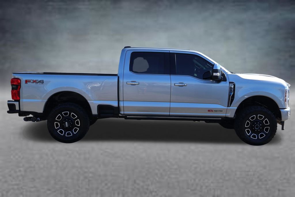 Used 2024 Ford F250 Platinum AWD/4WD image 2
