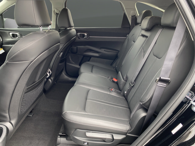 New 2026 Kia Sorento S AWD/4WD image 32