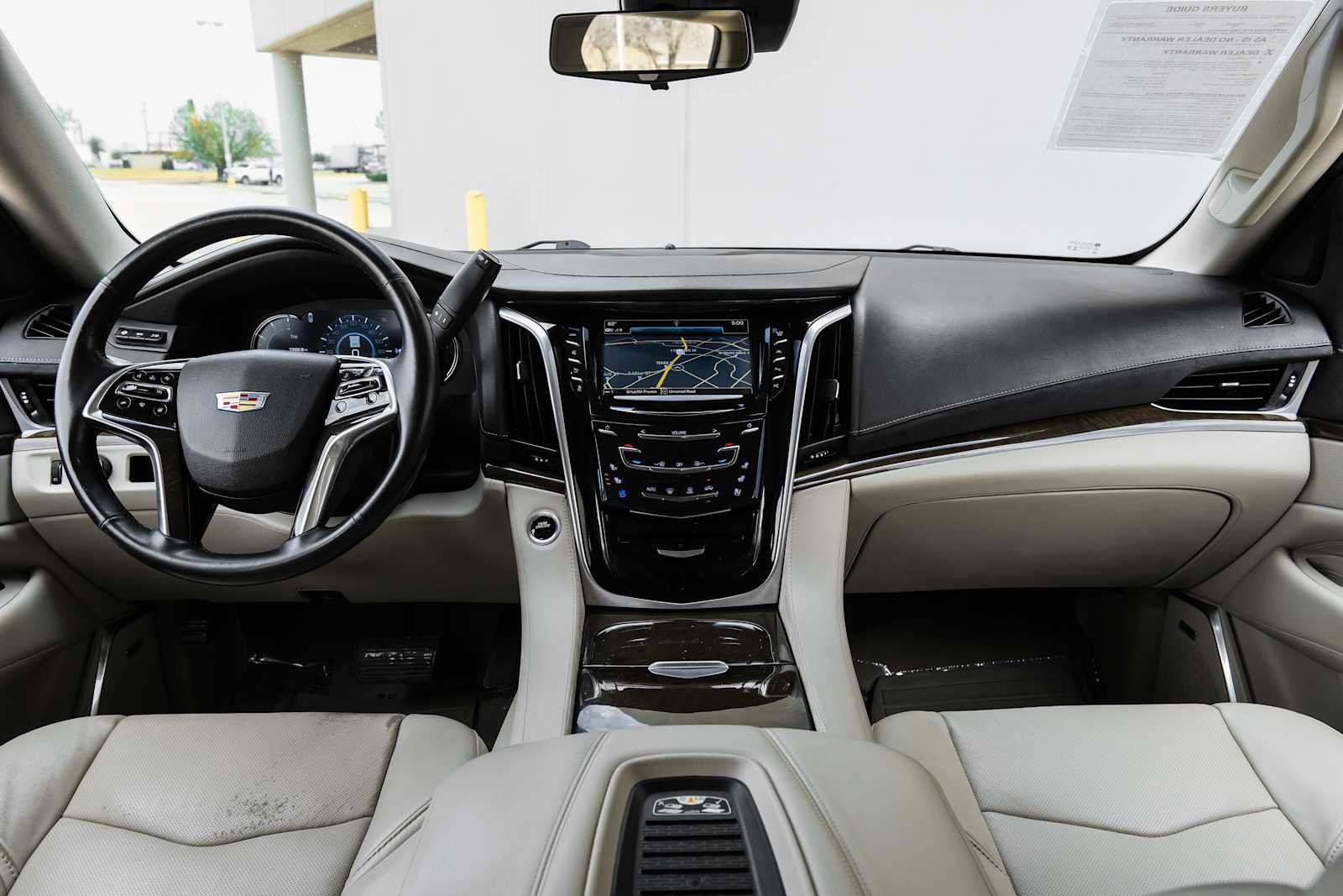 Used 2019 Cadillac Escalade Luxury image 16