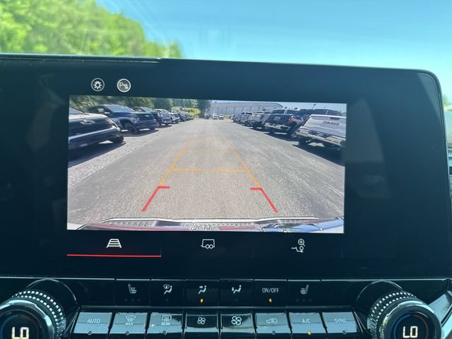 Used 2024 GMC Canyon AT4 w/ Canyon Safety Plus Package AWD/4WD image 25