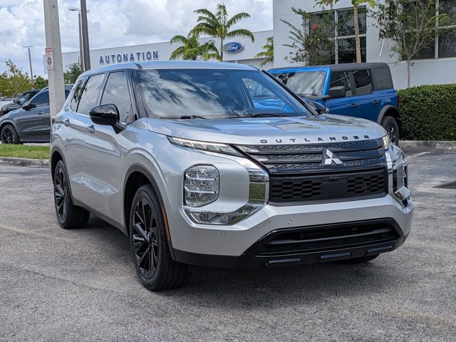 Used 2022 Mitsubishi Outlander SEL Black Edition FWD image 18