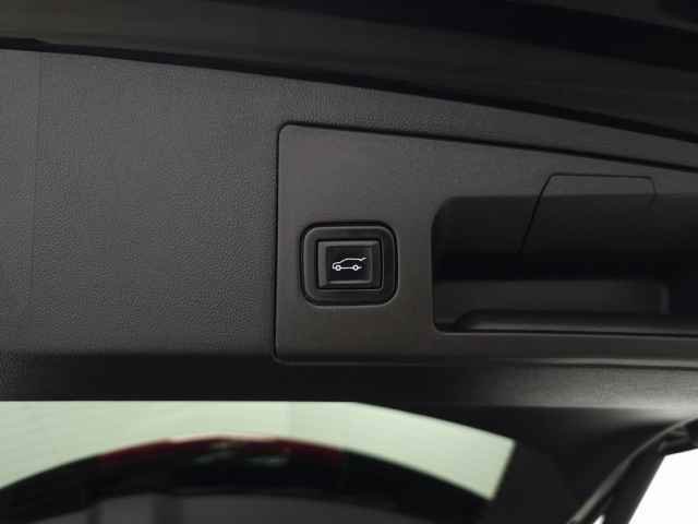 Certified 2022 Cadillac XT5 Sportv w/ Technology Package image 8