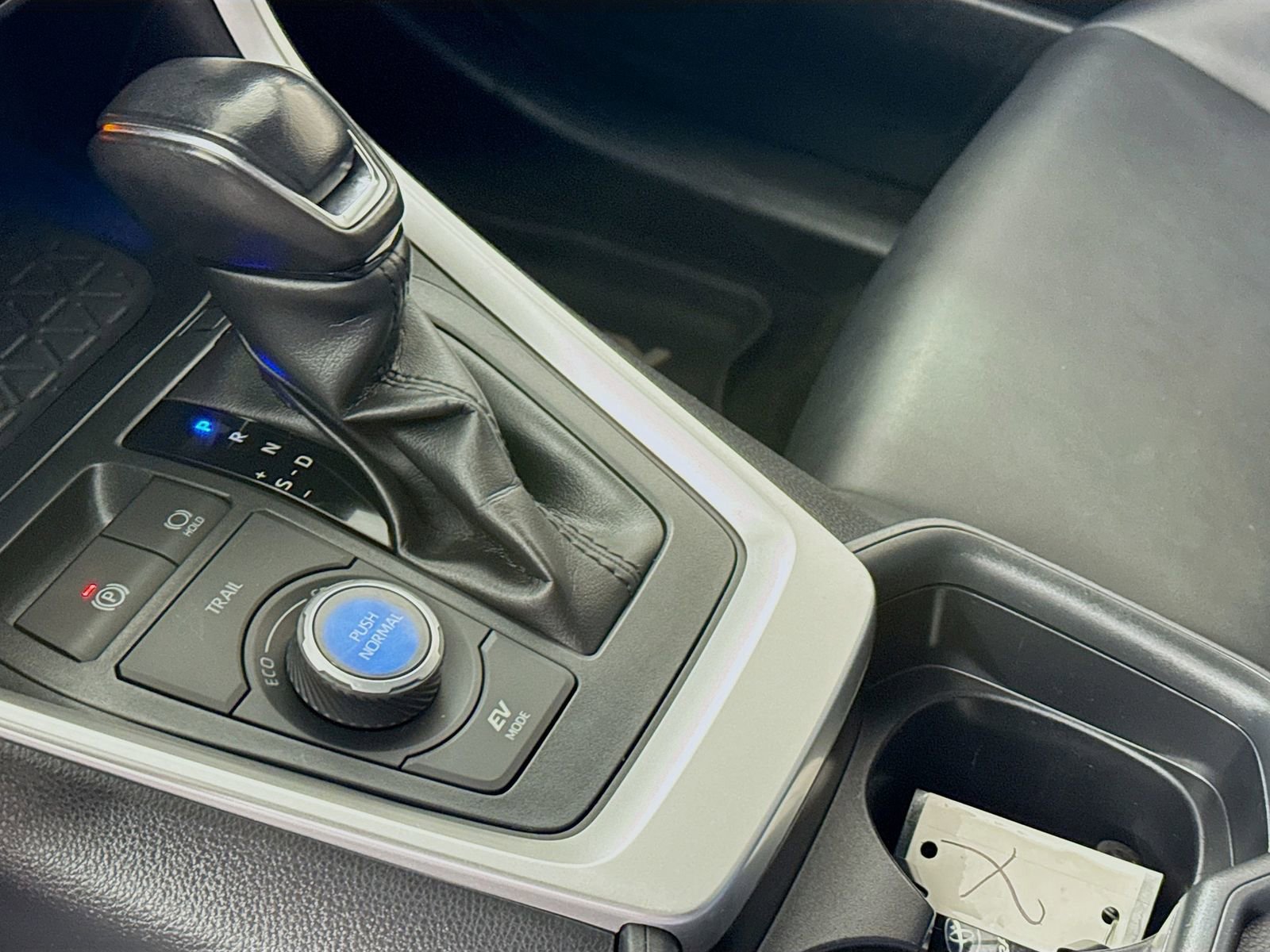 Certified 2020 Toyota RAV4 XSE w/ All Weather Liner Package AWD/4WD image 7