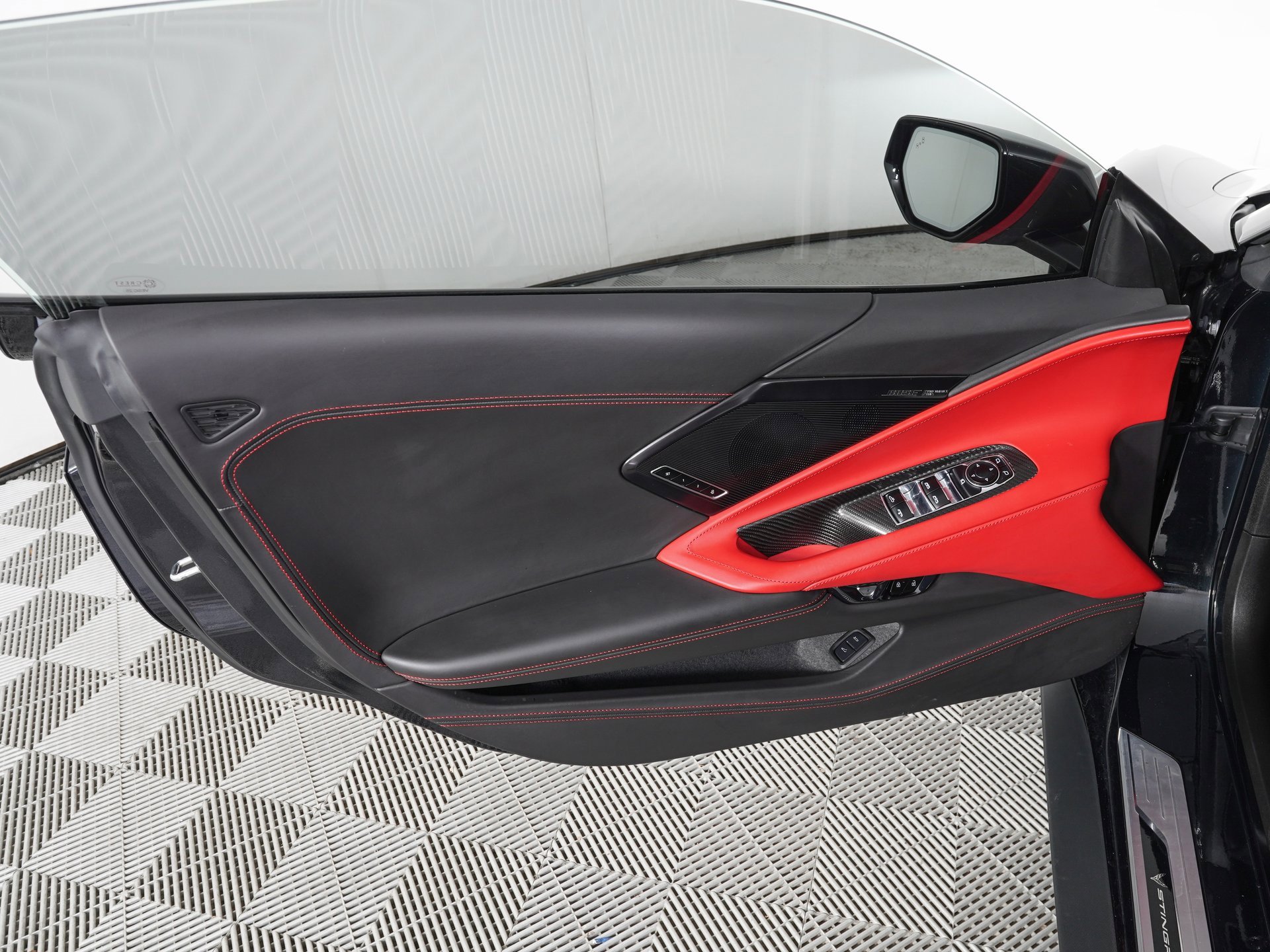 Used 2024 Chevrolet Corvette Stingray Premium Conv w/ Z51 Performance Package image 16