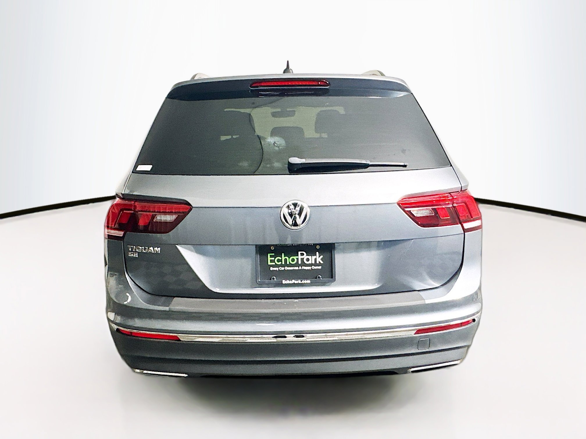 Used 2021 Volkswagen Tiguan SE FWD image 7