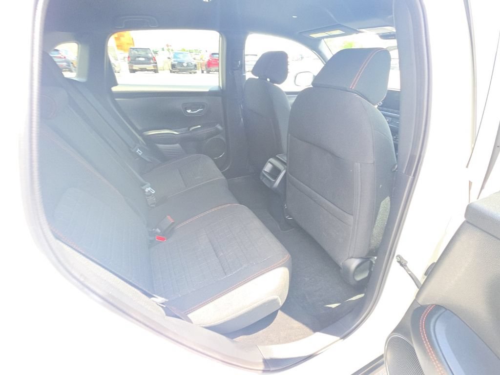 Used 2025 Honda HR-V Sport image 32