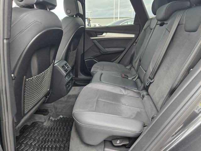 Used 2022 Audi Q5 e Prestige AWD/4WD image 5