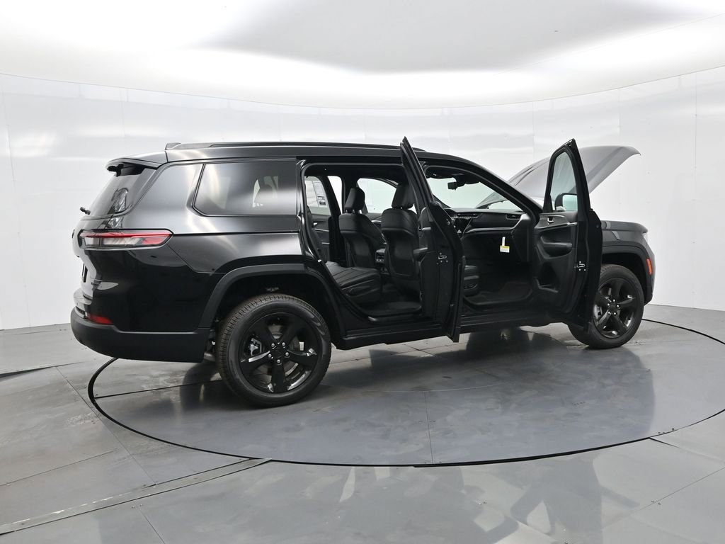 New 2025 Jeep Grand Cherokee L Limited w/ Luxury Tech Group II image 39