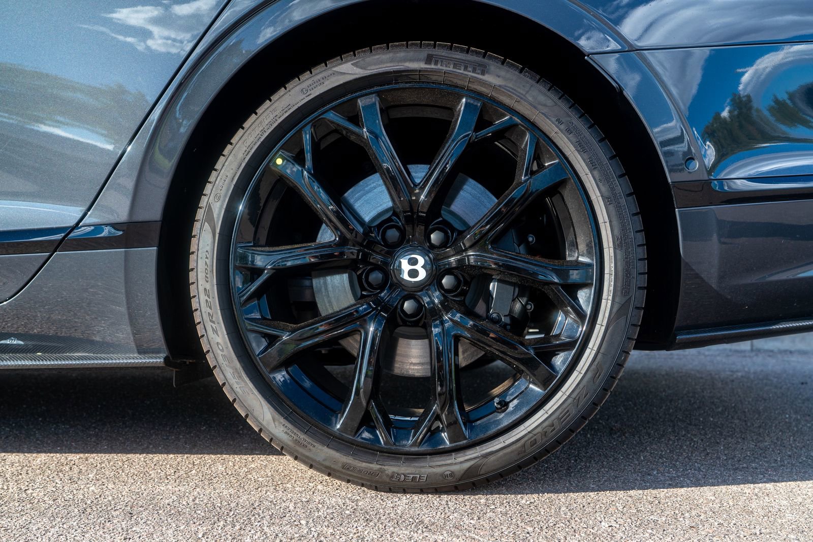 New 2025 Bentley Flying Spur Plug-In Hybrid image 53