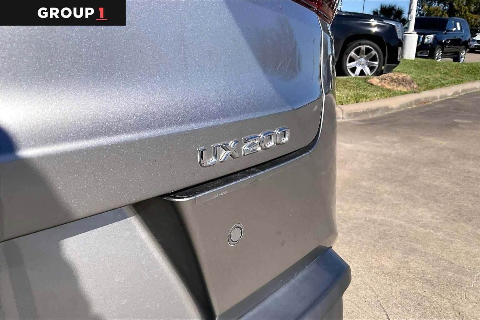 Certified 2020 Lexus UX 200 F Sport image 28