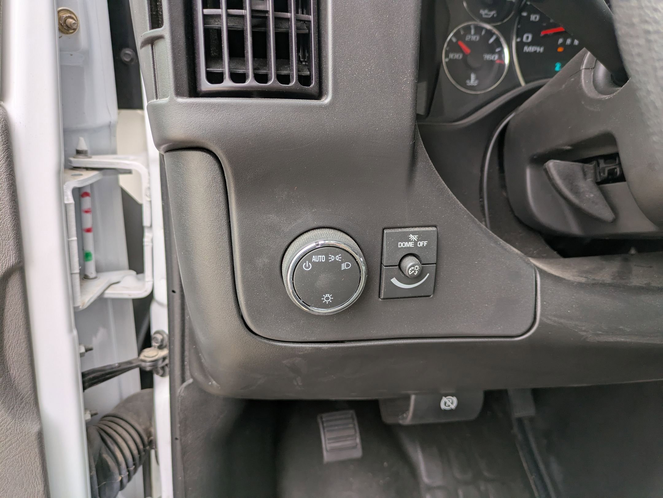 New 2024 GMC Savana 3500 w/ Power Convenience Package image 24