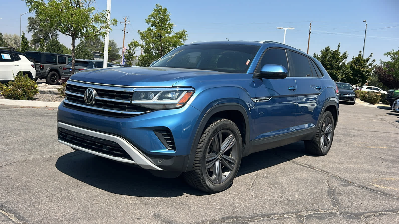 Used 2020 Volkswagen Atlas Cross Sport SE AWD/4WD video 1