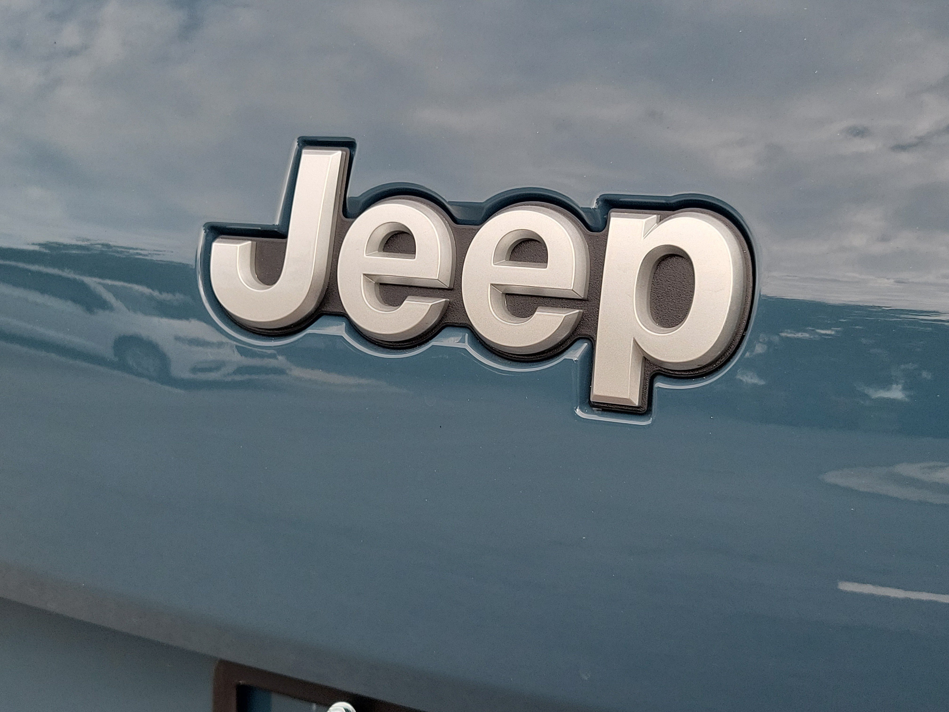 New 2027 Jeep Grand Cherokee L Limited RWD image 7