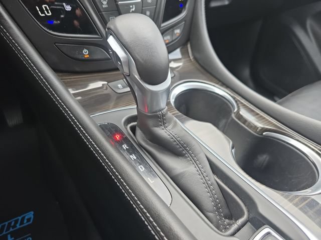 Used 2020 Buick Envision Essence AWD/4WD image 16