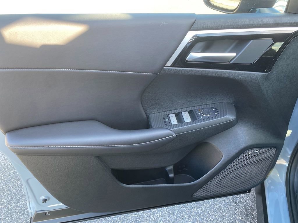 New 2026 Mitsubishi Outlander Trail Edition image 11