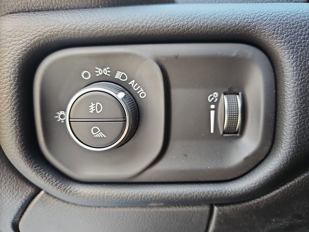 New 2024 RAM 2500 Big Horn w/ Heated Seats & Wheel Group AWD/4WD image 25