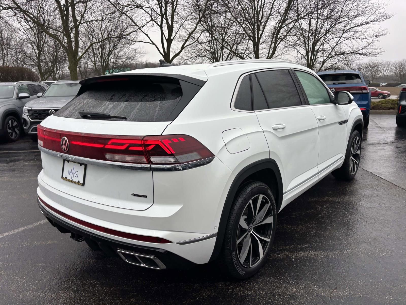 New 2026 Volkswagen Atlas Cross Sport SEL Premium R-Line AWD/4WD image 7