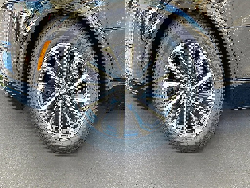 New 2026 Cadillac Lyriq Sport image 33