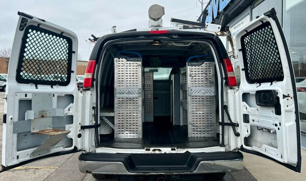 Used 2014 Chevrolet Express 2500 image 9