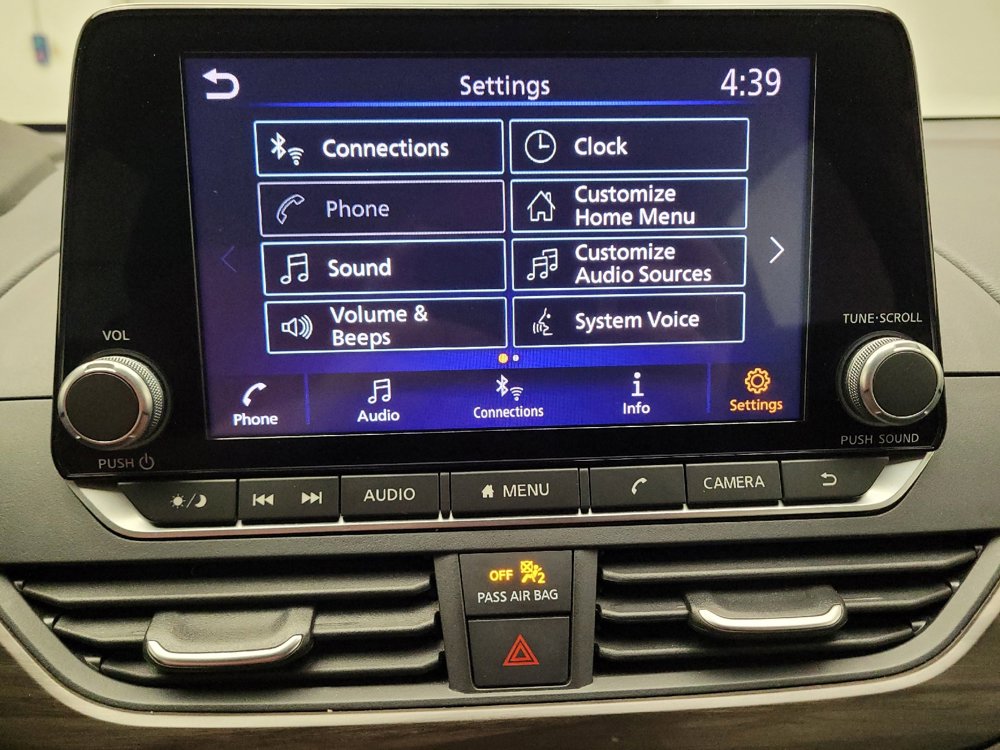 Used 2024 Nissan Altima 2.5 SV image 25