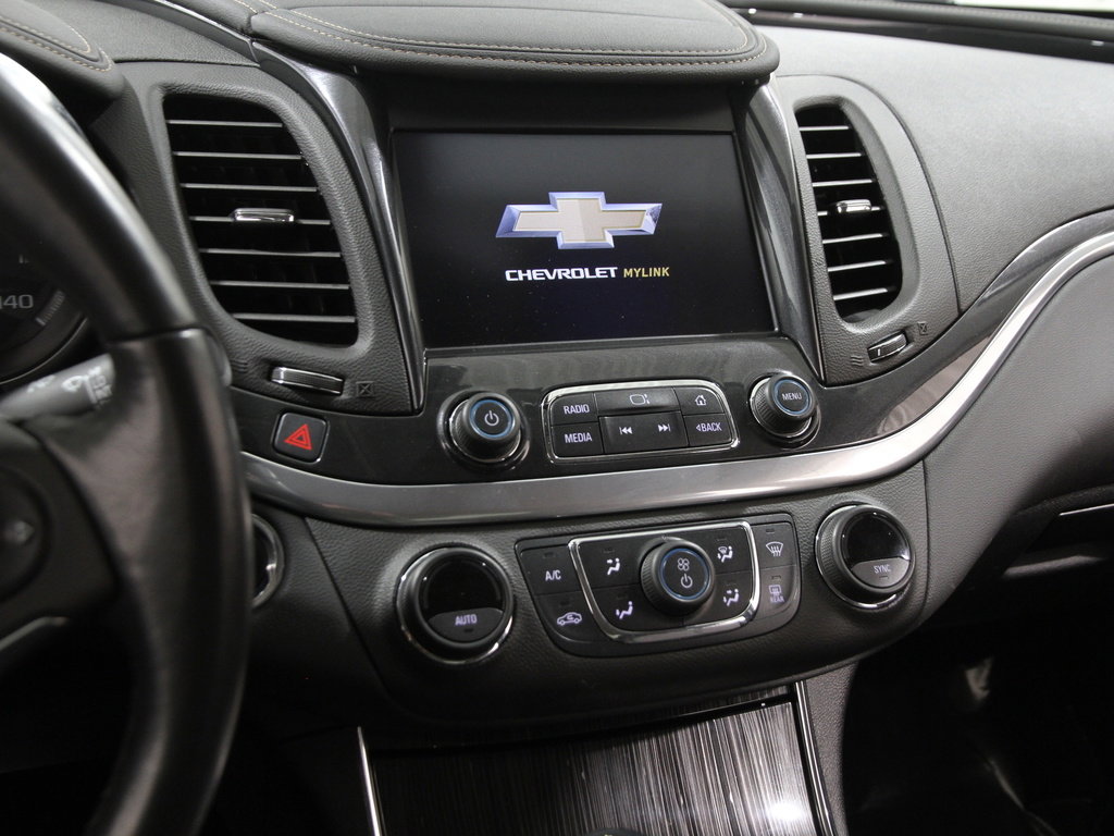 Used 2020 Chevrolet Impala LT w/ LT Convenience Package image 9