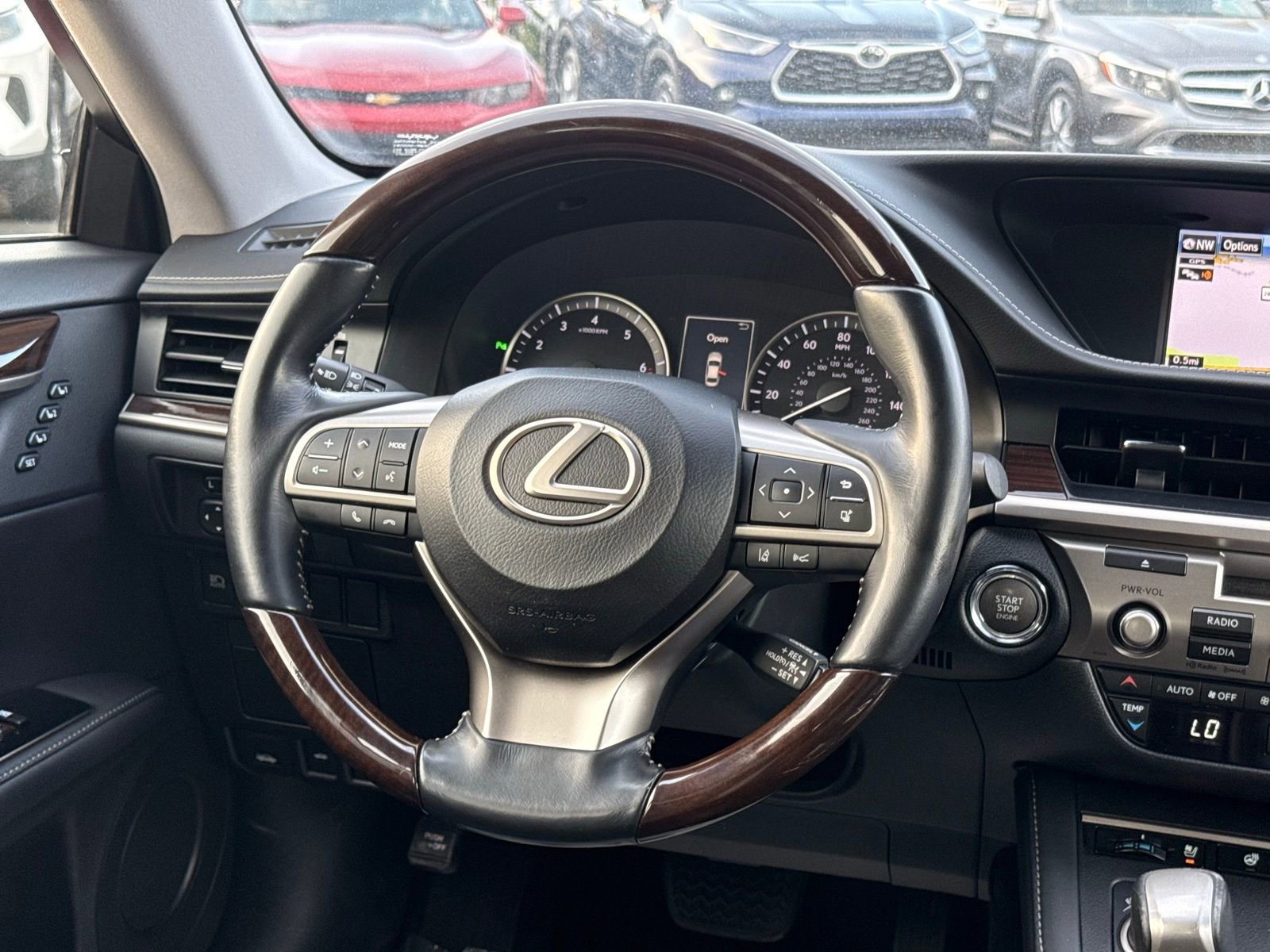 Used 2016 Lexus ES 350 w/ Luxury Package w/Wood Trim FWD image 39