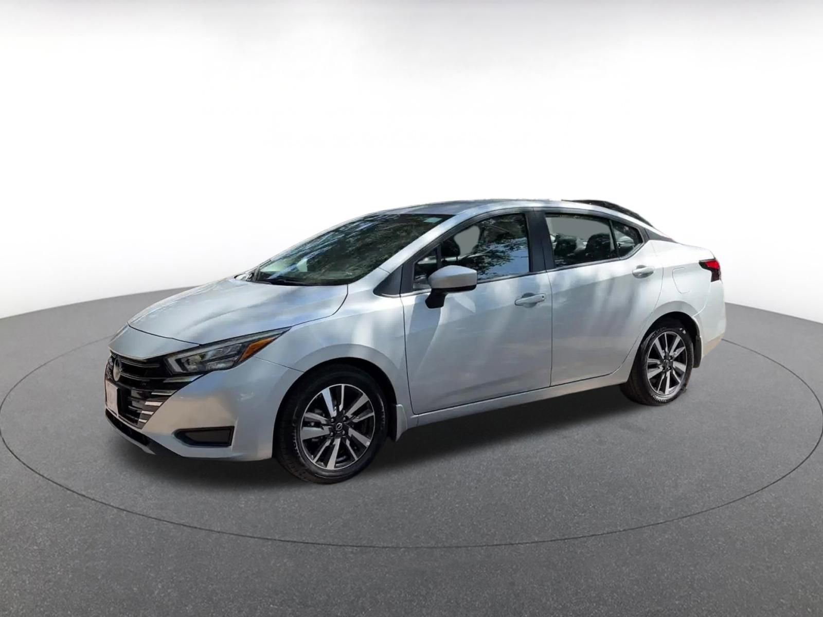 Used 2025 Nissan Versa SV w/ Trunk Package FWD image 8