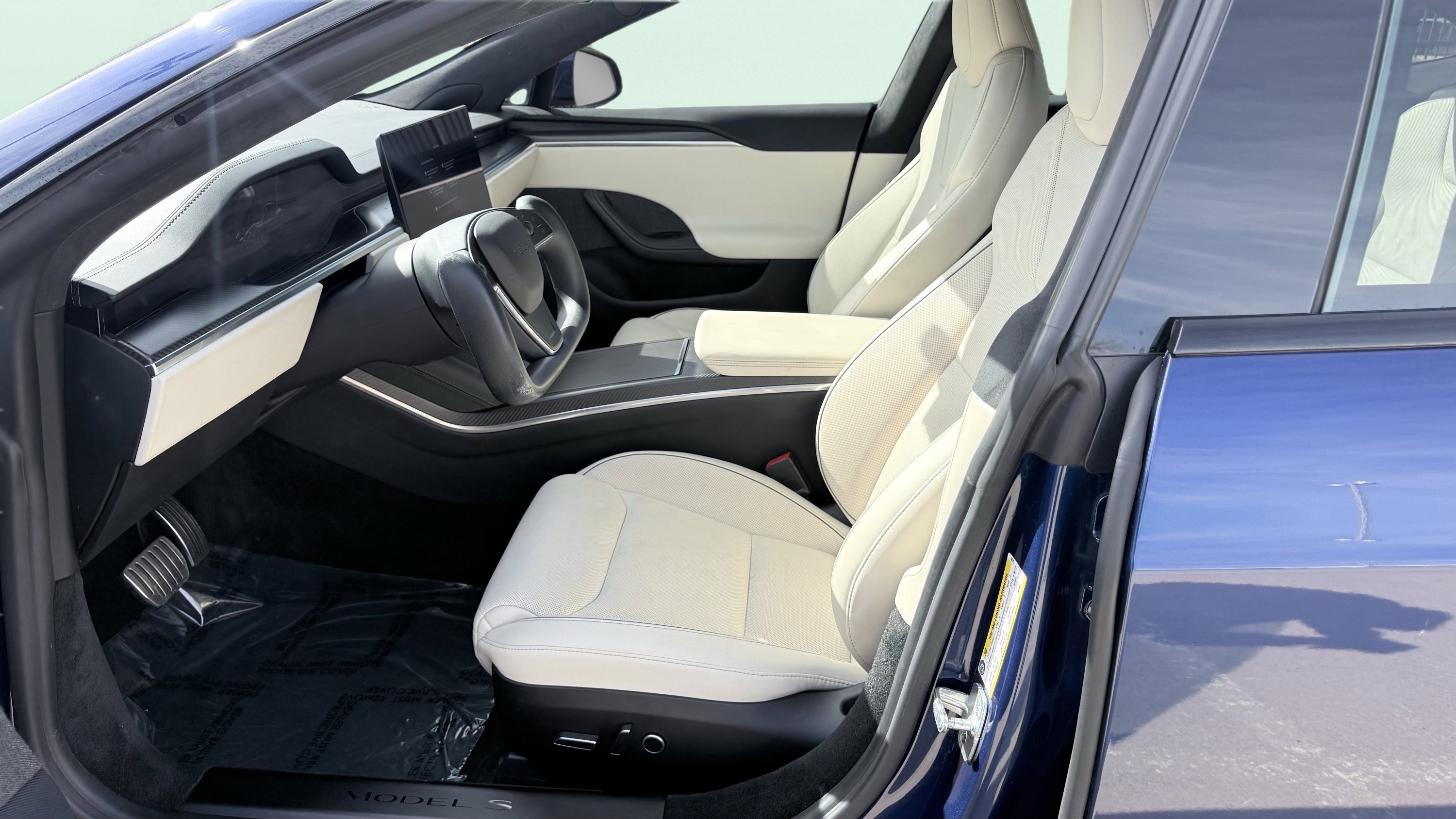 Used 2021 Tesla Model S Plaid image 18