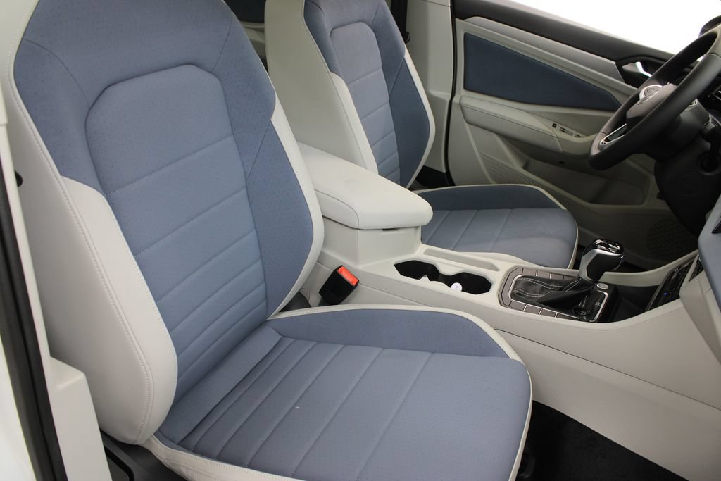 New 2026 Volkswagen Jetta SE FWD image 20