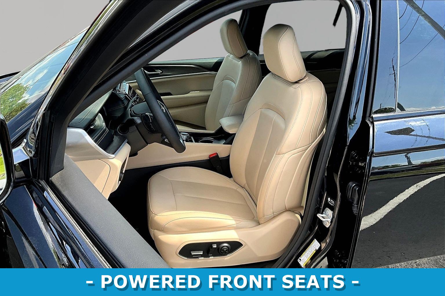 Used 2025 Jeep Grand Cherokee Limited AWD/4WD image 21