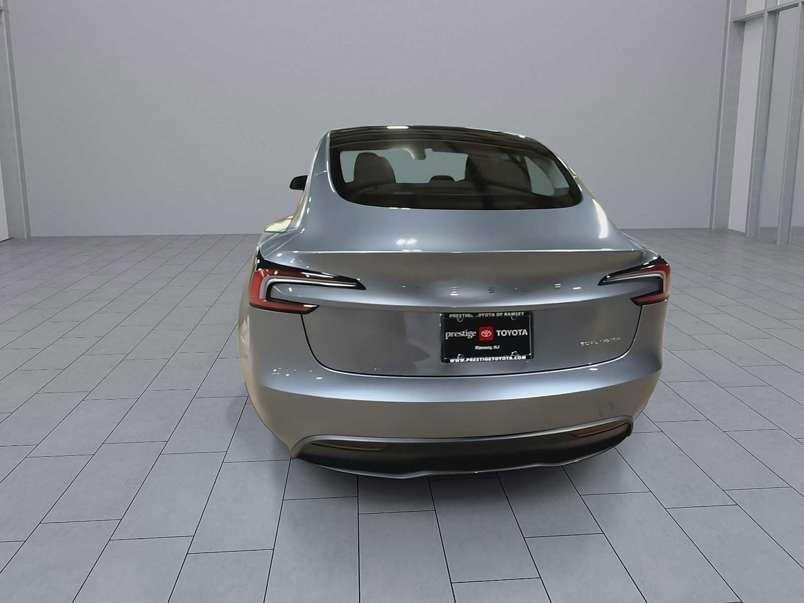 Used 2025 Tesla Model 3 Long Range AWD/4WD image 7