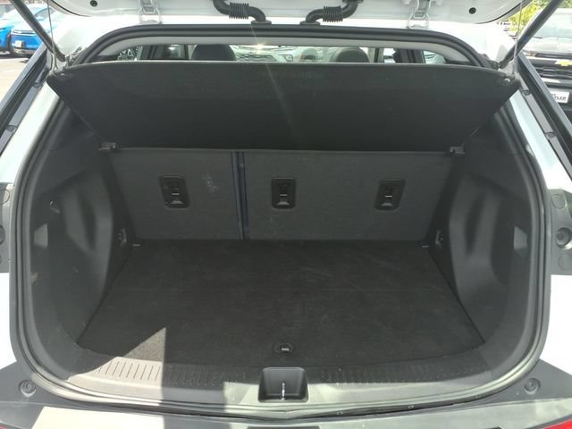 Used 2022 Chevrolet Bolt EUV Premier w/ Launch Edition FWD image 21