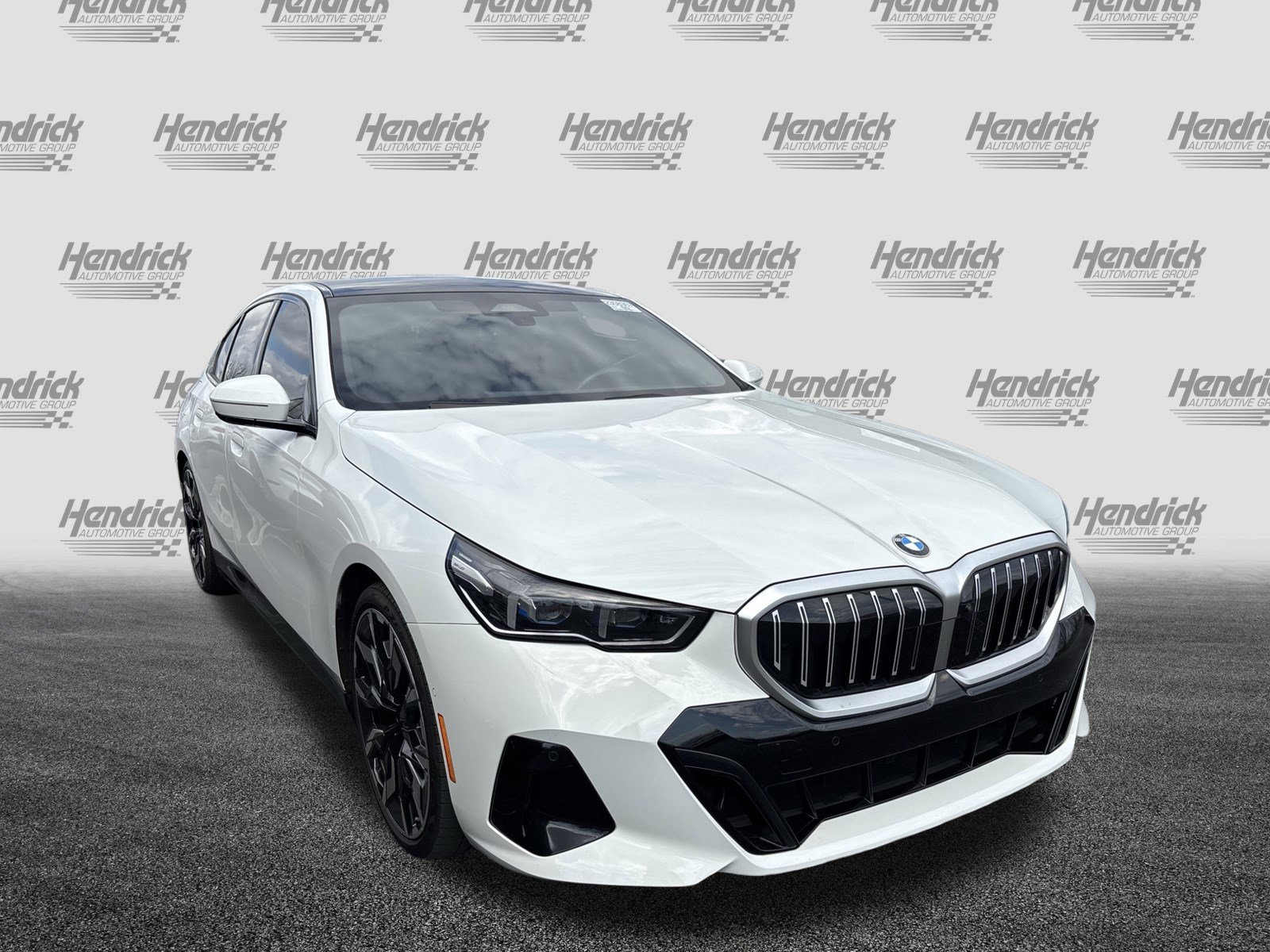 Certified 2024 BMW 530i 530i w/ Executive Package image 7